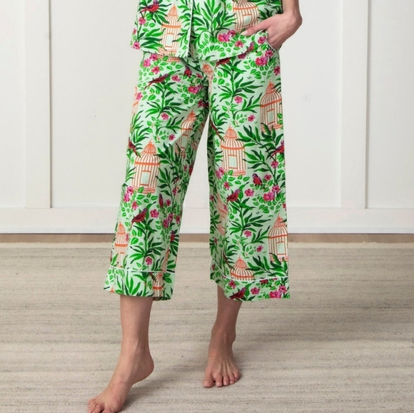 Printfresh Birds of a Feather Cropped Pajama Pants In Kiwi Slice - Picture 1 of 13